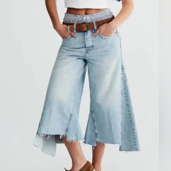 We The Free Ripple Wide Leg Crop Jeans in Little Coast sz 25 NWT - Picture 1 of 4